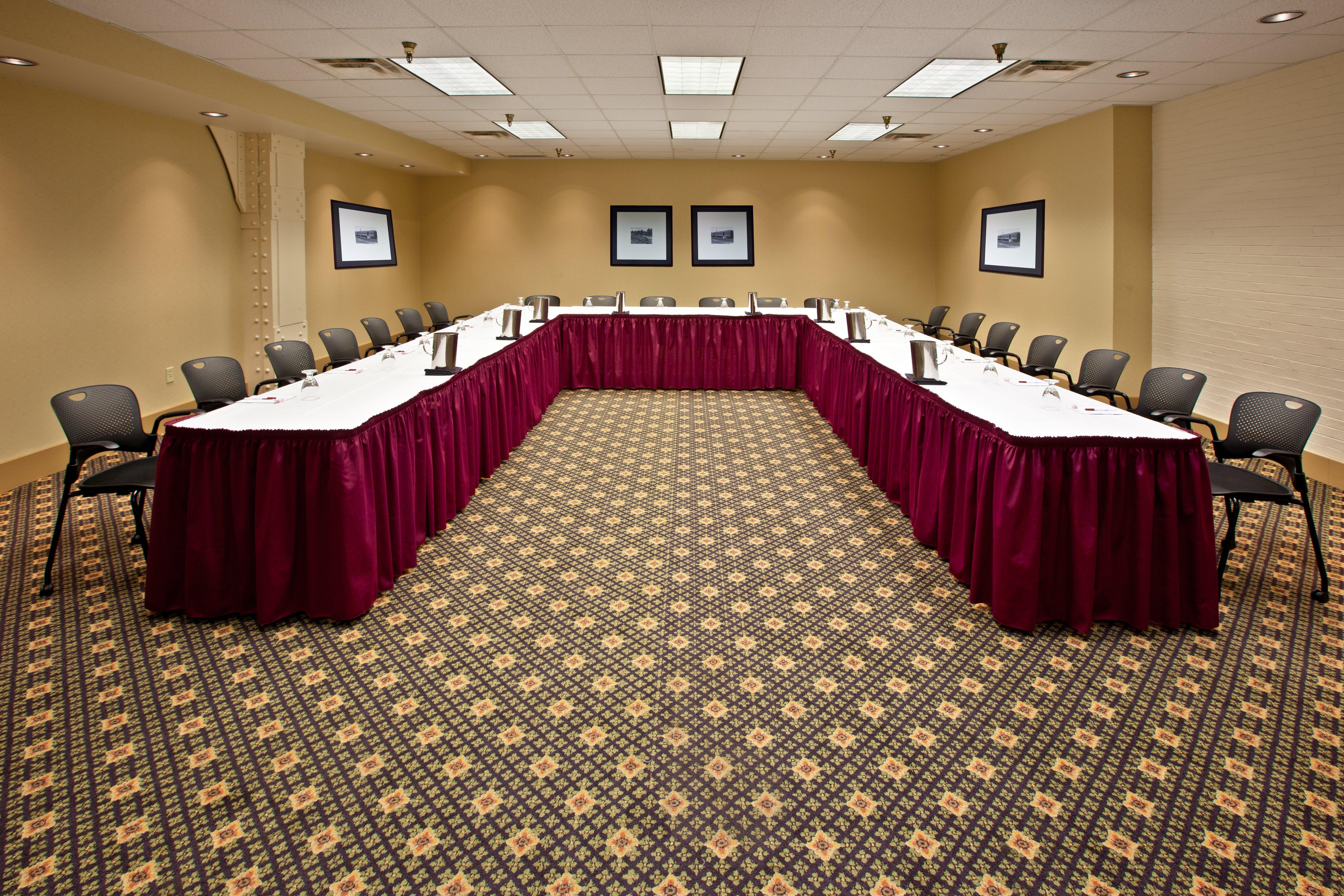 Crowne Plaza Indianapolis-Dwtn-Union Stn By Ihg Hotel Exterior photo