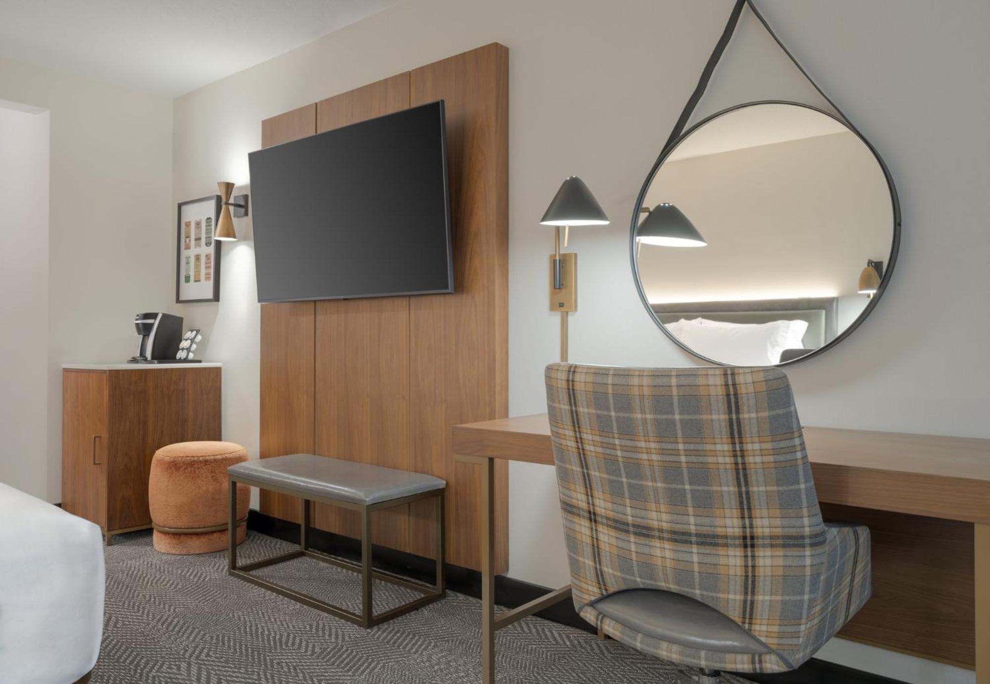 Crowne Plaza Indianapolis-Dwtn-Union Stn By Ihg Hotel Exterior photo