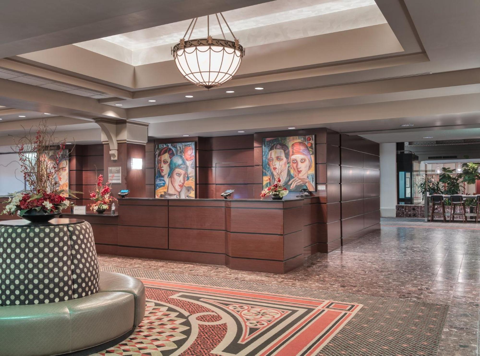 Crowne Plaza Indianapolis-Dwtn-Union Stn By Ihg Hotel Exterior photo